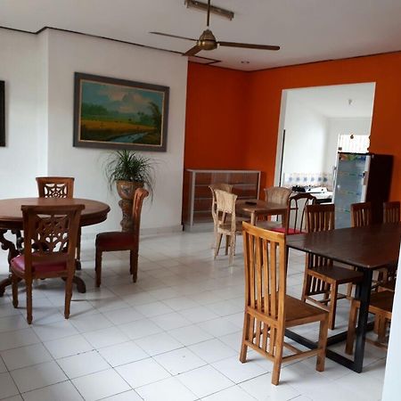 Anggrek Mas Bed&Breakfast Hostel Ubud  Bagian luar foto